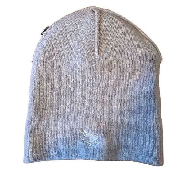 BURBERRY | baby blue 100% lambswool beanie - Picture 4 of 7